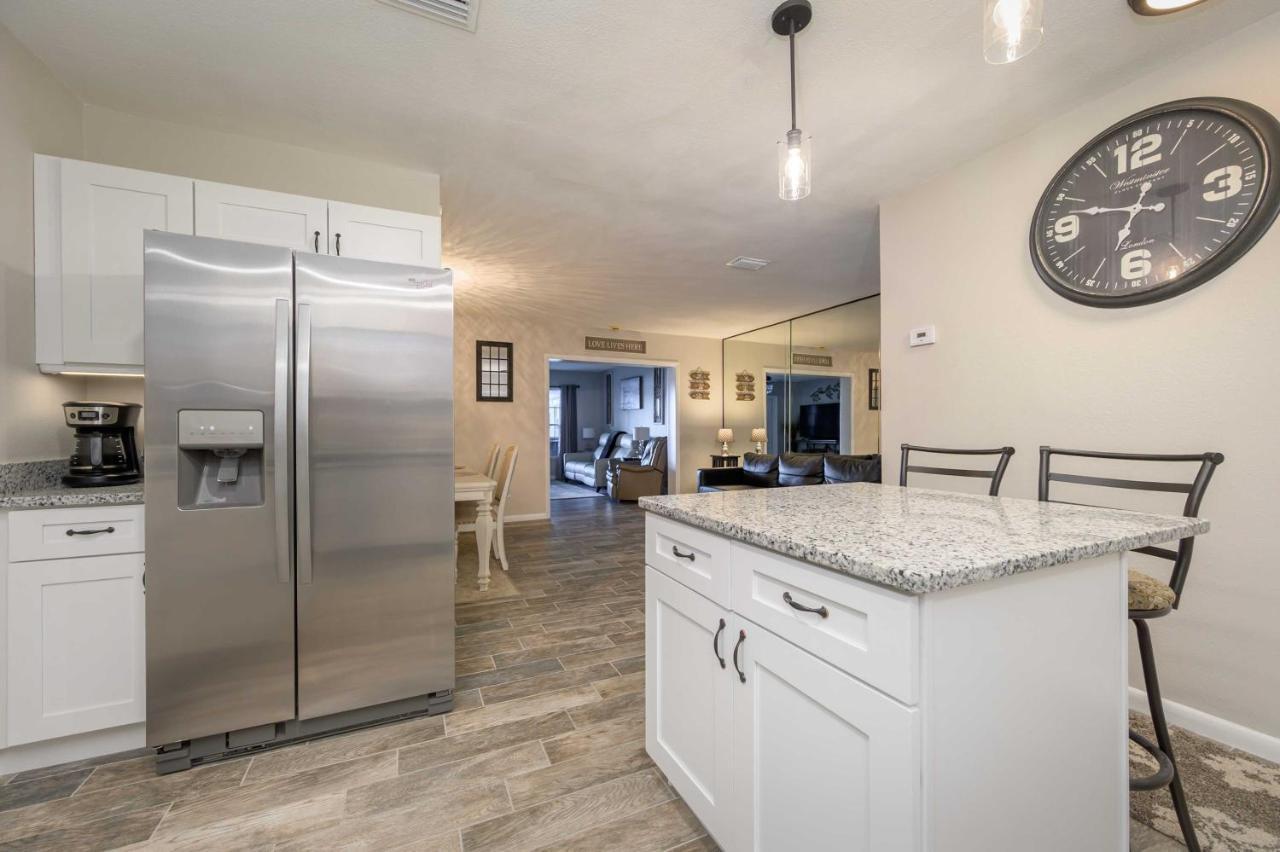 Lakefront Home With Screened Porch And Grill Winter Haven Exteriör bild